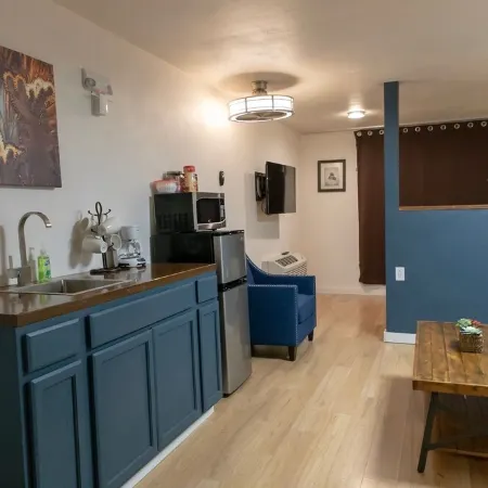 Cactus Cabin with skydeck