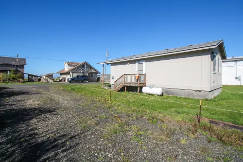 Dog-friendly cottage w/ beach access & ocean view from living room Hotels in Moclips