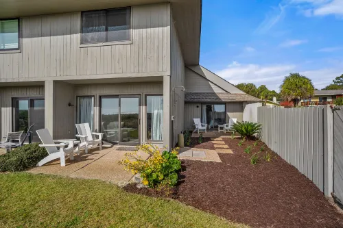 Ocean View Master Suites and Gourmet Kitchen - Luxurious Beach Haven