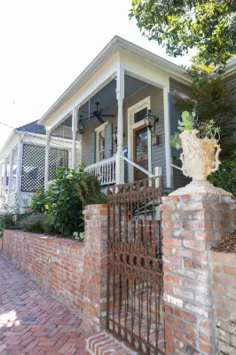 Fully Stocked Kitchen and Walkable to Downtown - Charming Cozy Cottage