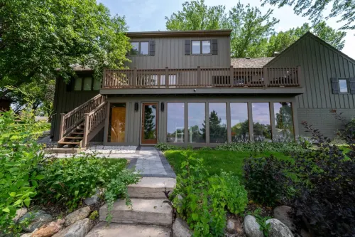 Sauna and Cozy Living Area - Luxurious Cottage Retreat