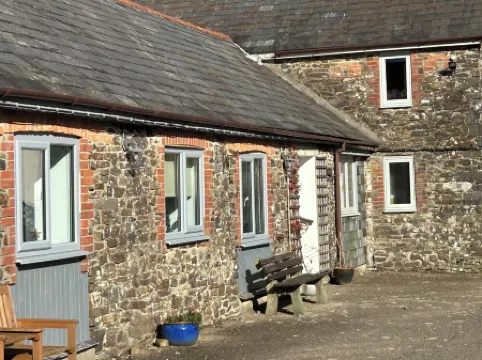 Linhay, character 1 bed 19th century cottage, peaceful location