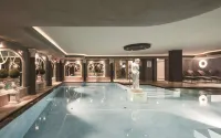 Falkensteiner Hotel Falkensteinerhof l 4 Star Superior - Pools