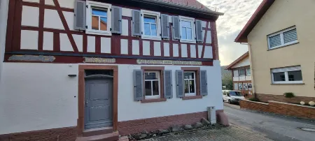 Gasthaus Goldener Stern Отели в г. Дорфпроцельтен