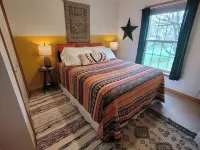 Spectacular beachfront with epic views, beautiful lit-up deck for sunset dining! Hotels in Lubec