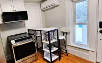 Charming 2-bedroom apartment with WiFi, AC in superb Canton Hotels in Canton