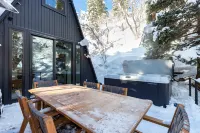 Sundance A-Frame 5 Min Walk to Resort & XL Hot Tub Hotel di Utah County