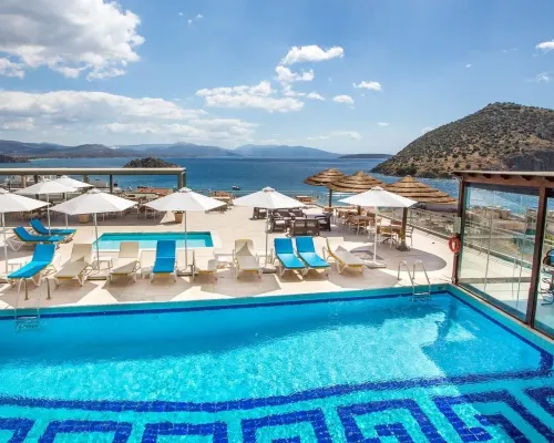 John & George Hotels in Argolis