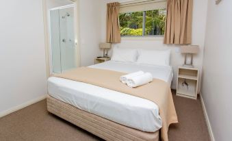 Lakeside Forster Holiday Park and Village