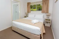 Lakeside Forster Holiday Park and Village Hotels in Blueys Beach