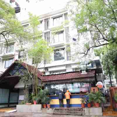 Hotel Heritage 2001, Nagpur Hotel Exterior
