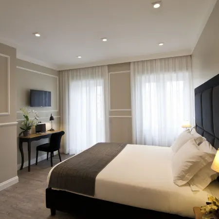 Seven Suites Отели рядом с достопримечательностью «Базилика Санта-Приска»