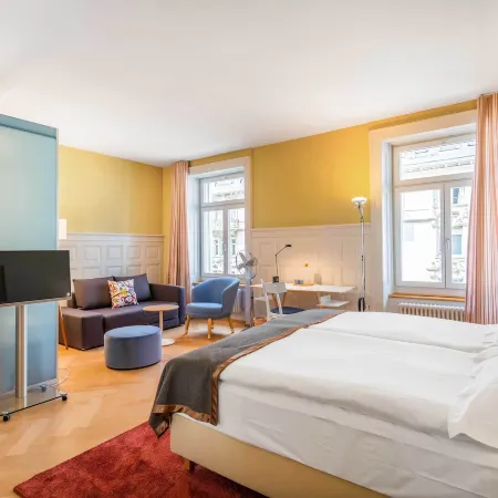 Alma Hotel