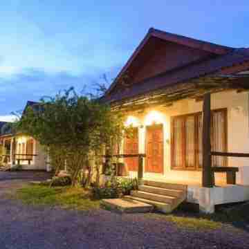 Bangyai Buri Resort Hotel Exterior