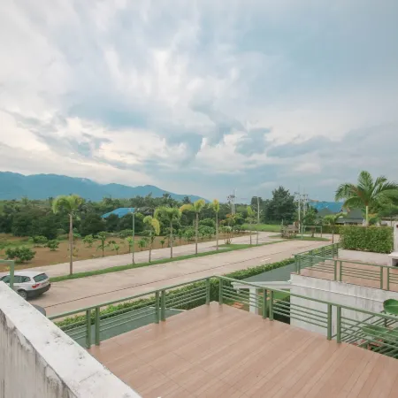 IP Plus Resort Chanthaburi - Halal Hotel