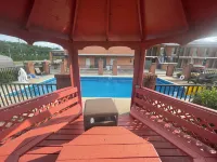 Royal Inn - Anniston