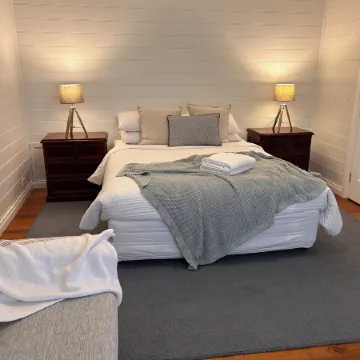 Dunes - Elegant Beach Villa with Huge Swim Spa