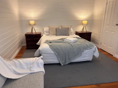 Dunes - Elegant Beach Villa with Huge Swim Spa Отели в г. Порт Фейри