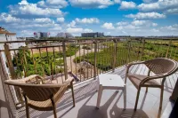 Laristone Suite Spa Hotel