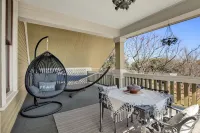 Holekamp Guest Haus Hotels in Center Point