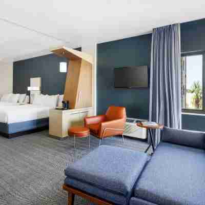 Courtyard Phoenix Mesa Gateway Airport Rooms