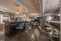 Vivid Blue Serenity Resort - bar