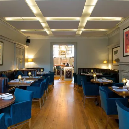 Charming 3Bd Townhouse Right in the City Centre