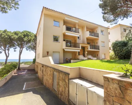 "Melis II M3 Playa de Pals" Hotels in Pals