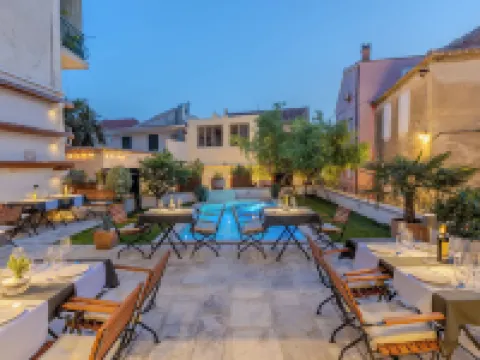 科倫巴之家 Opcina Makarska酒店