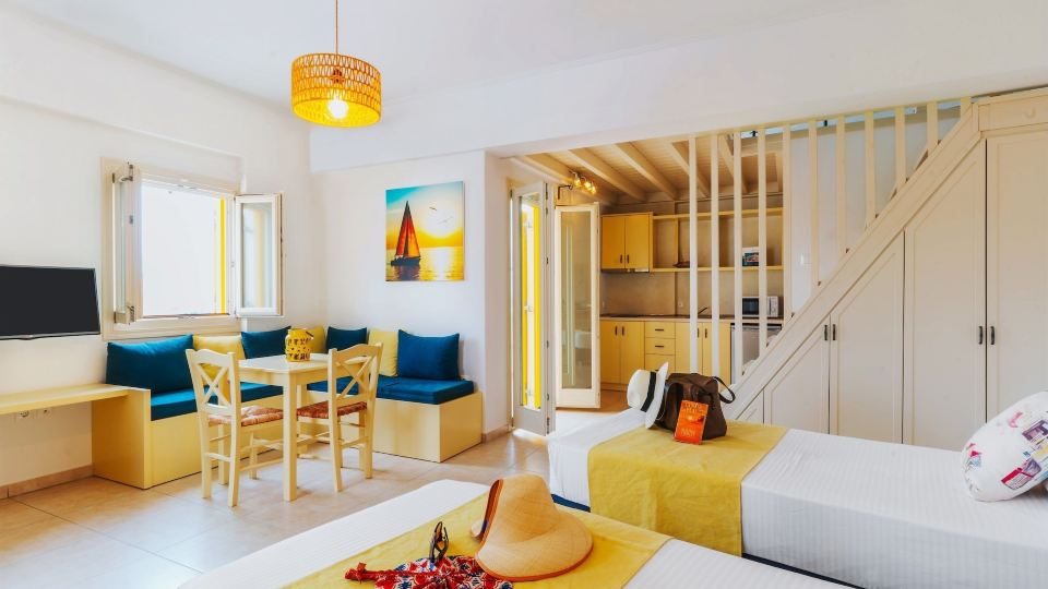 Aelia Apartments & Suites