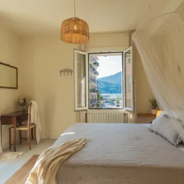 Linda Apartments by Rent All Como