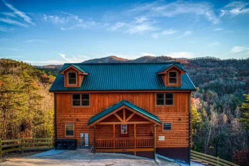 Paradise Pointe Pool Lodge by Beyond Expectations