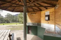 Breeze Holiday Parks - Halls Gap Hotels in Wartook