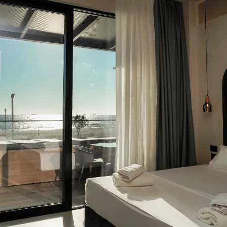 Diamar Suites