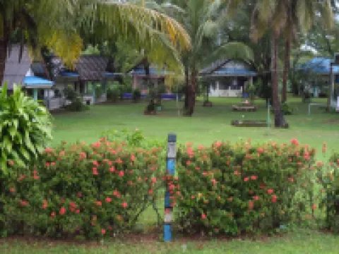 วาสนารีสอร์ท ระนอง โรงแรมในอำเภอ กะเปอร์