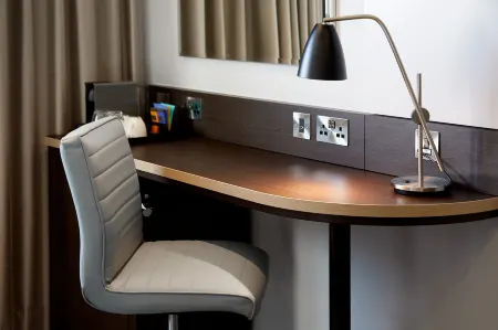 Premier Inn Ringwood Отели в г. Сейнт Леонардс