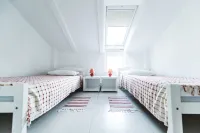 No5 Penthouse 2 Bedroom Apartment Hotels in Drage