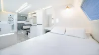 Gapyeong Ddobagi Pet & Spa Glamping - Разрешено размещения с домашними животными