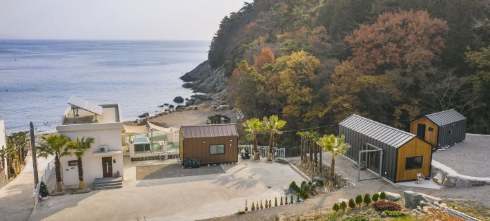 LIM Sea Side Poolvilla Pension Hotels in Namhae