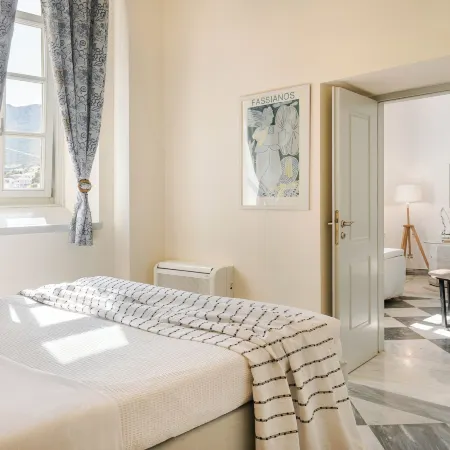 Hydra Hotel