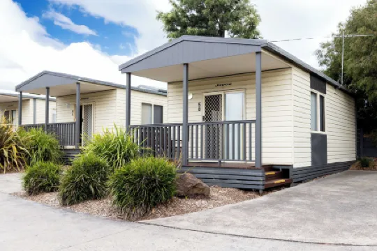 Airport Tourist Village Melbourne