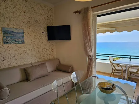 Corfu Glyfada Menigos Resort 86 Отели в г. Agios Onoufrios