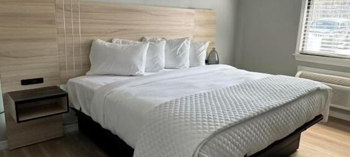 Road House Hotel & RV Park Hotels in Forrest County