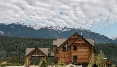 Basecamp Lodge Golden Hotels near Golden Museum and Archives