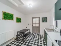 Deluxe Studio Apartments Hotels in Derby