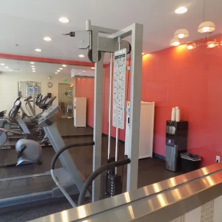 Ramada by Wyndham Burbank Airport