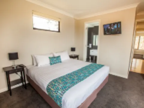 Neagles Retreat Villas Hotels in Clare