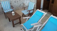 Lithos Traditional Guest Houses فنادق في Xerokampos