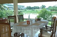 Thararin Villa Hotel di Doem Bang Nang Buat