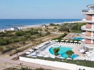 Jesolopalace Hotel & Aparthotel
